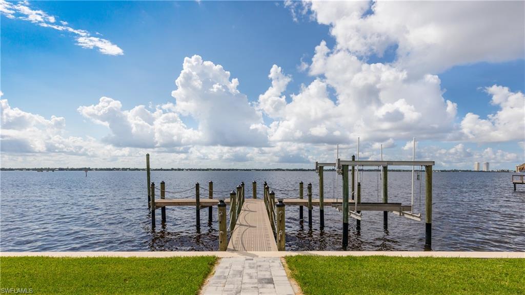 15475 Admiralty Cir Property Photo 4
