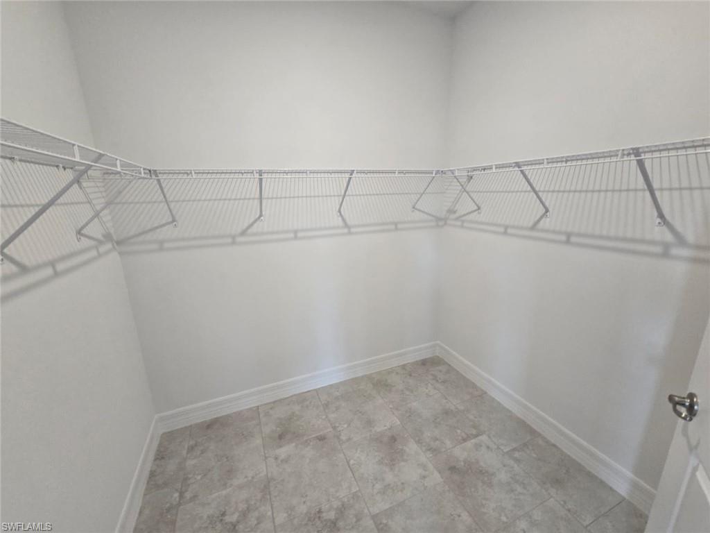 3207 68th St W Property Photo 16