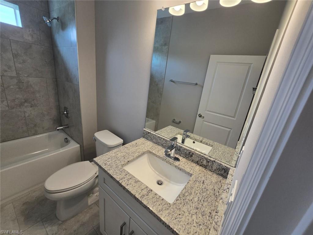 3207 68th St W Property Photo 18