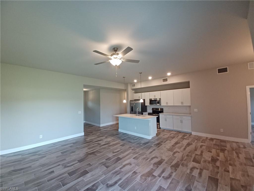 1740 Nw 9th Ter Property Photo 4