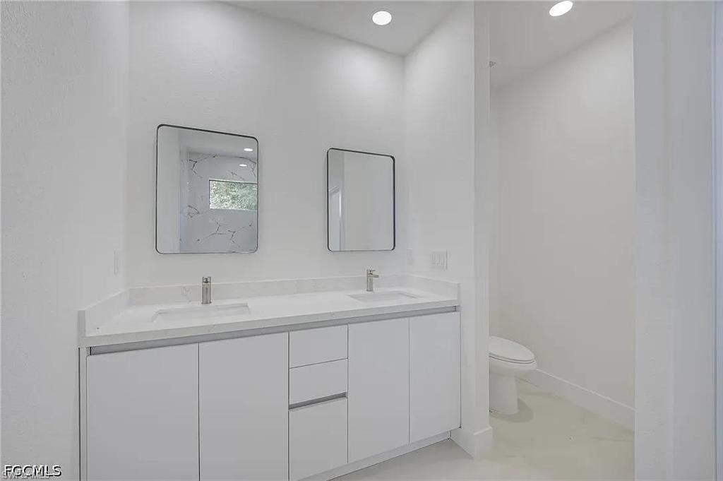 5905 Sunshine Blvd N Property Photo 12