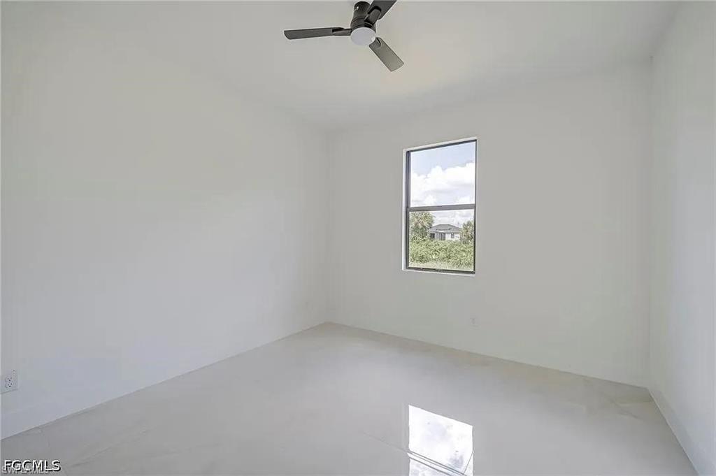 5905 Sunshine Blvd N Property Photo 18