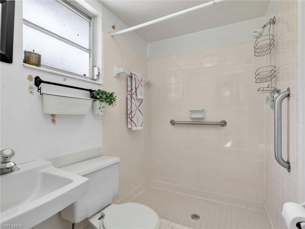 1645 Ardmore Rd Property Photo 33