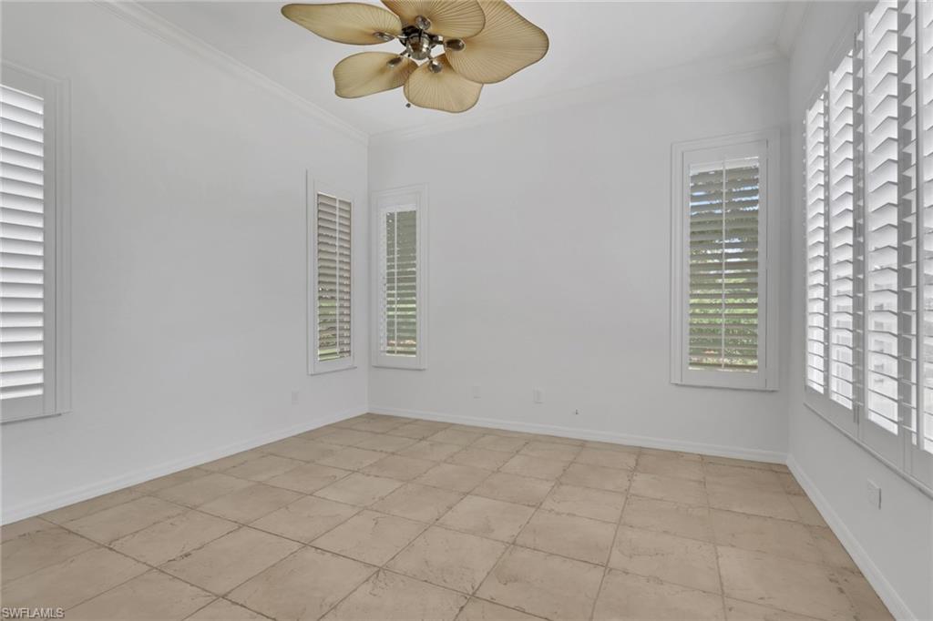 8995 Spring Mountain Way Property Photo 11
