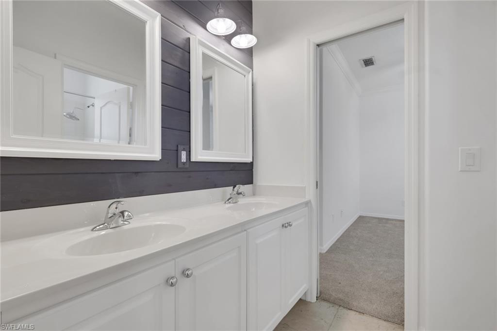 8995 Spring Mountain Way Property Photo 13