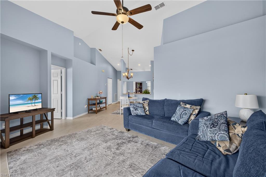 12065 Summergate Cir 203 Property Photo 6