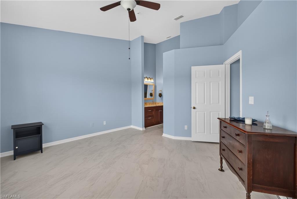 12065 Summergate Cir 203 Property Photo 16