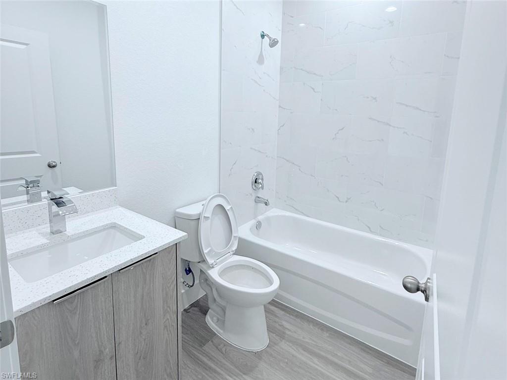 1048 Jay Ct Property Photo 3