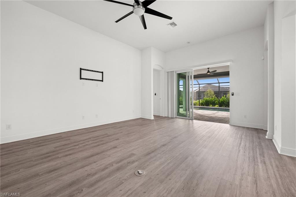 15880 Elina Sky Dr Property Photo 7