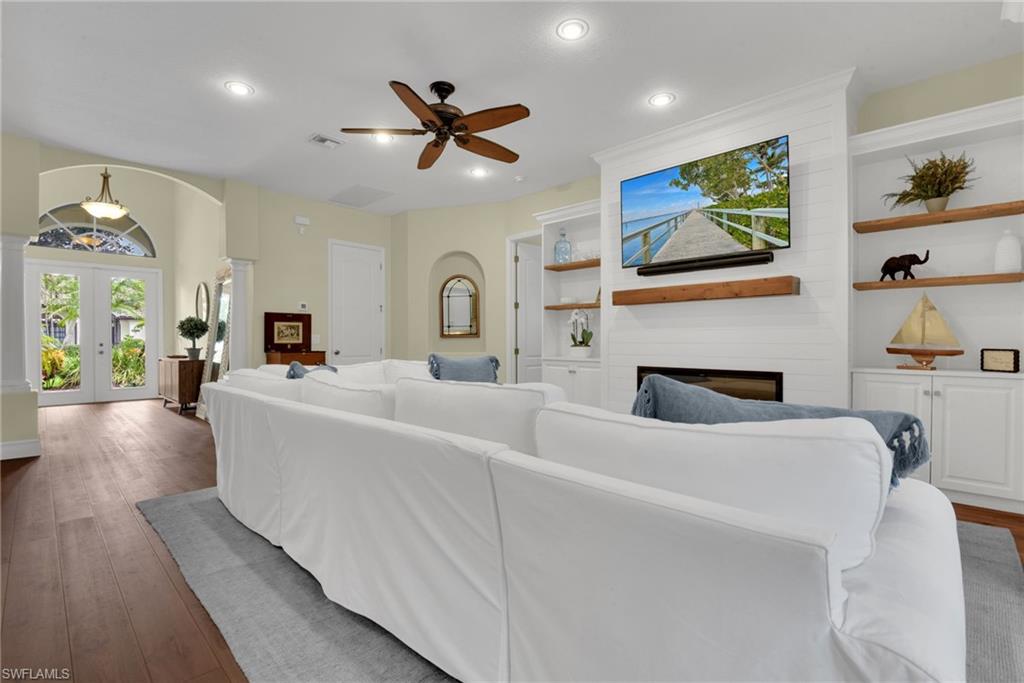 11620 Spoonbill Ln Property Photo 17