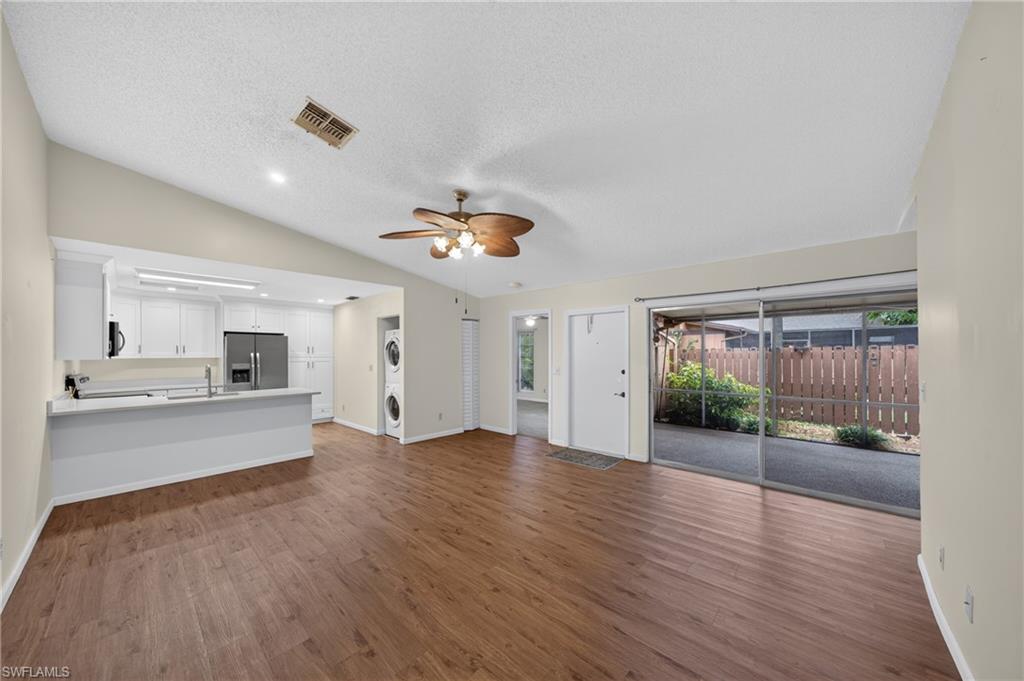 15451 Crystal Lake Dr Property Photo 4