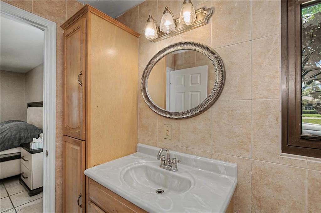 242 Sw 45th Ter Property Photo 14