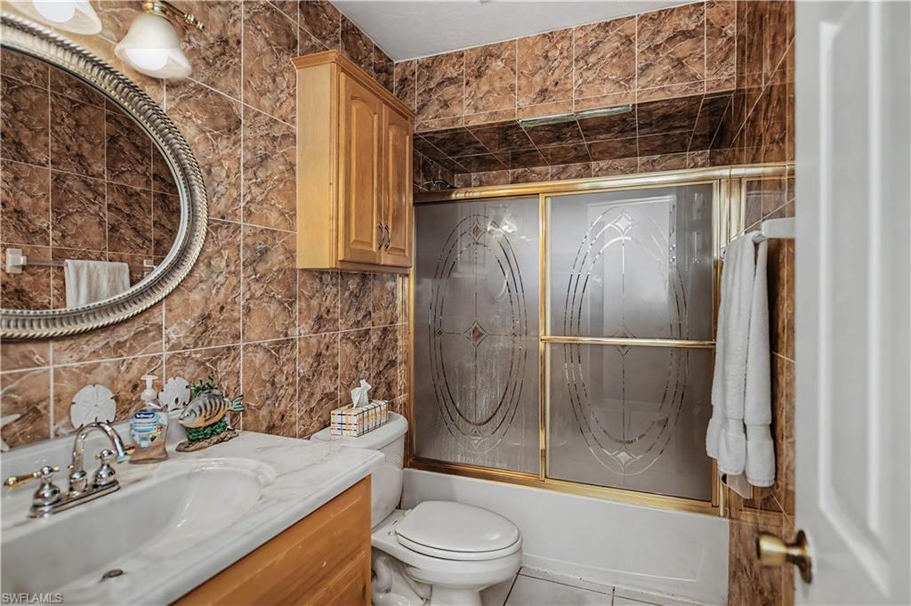 242 Sw 45th Ter Property Photo 17