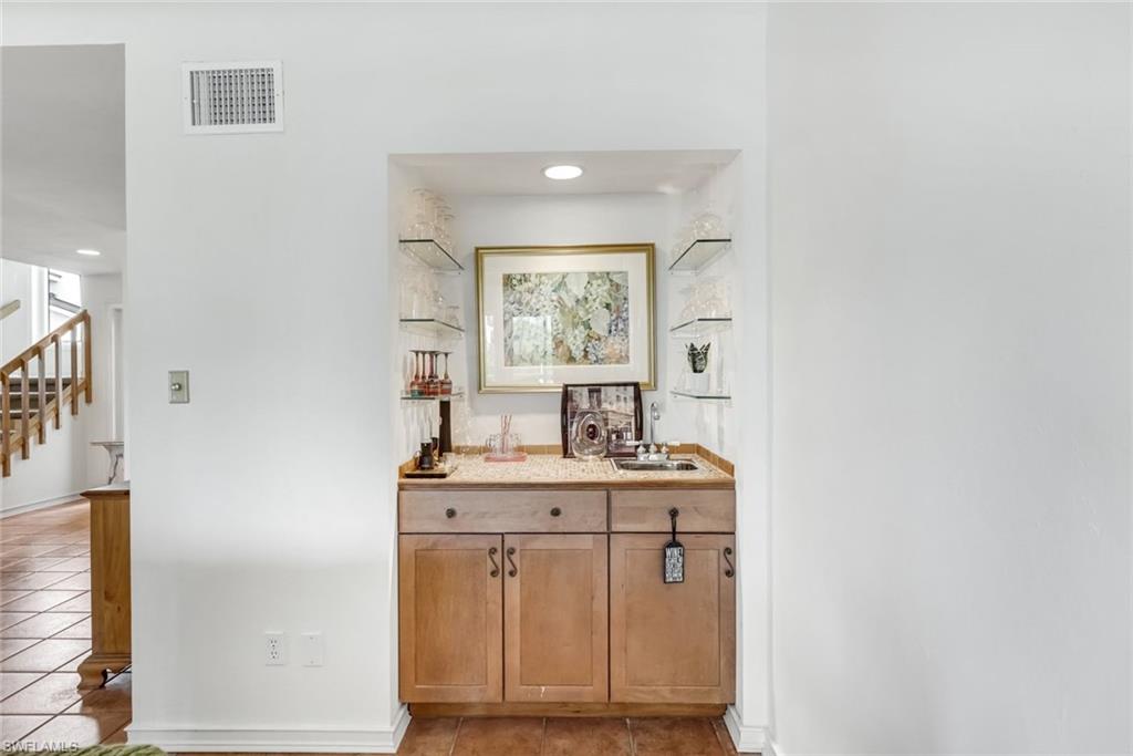 17036 Marina Cove Ln Property Photo 8