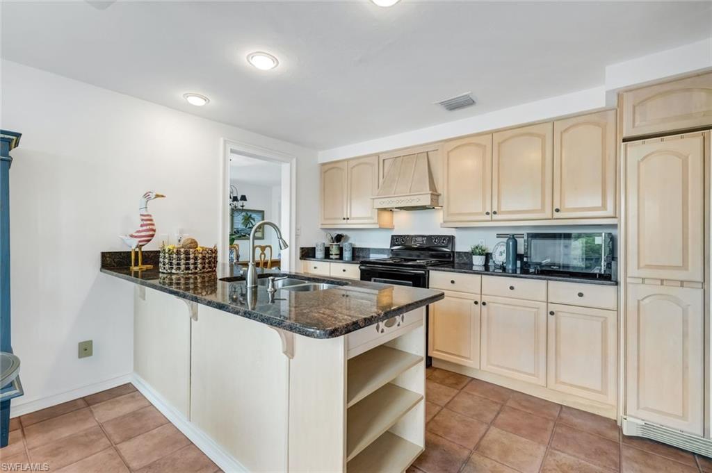 17036 Marina Cove Ln Property Photo 12