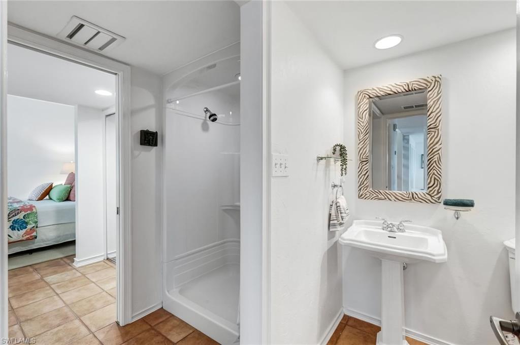 17036 Marina Cove Ln Property Photo 27