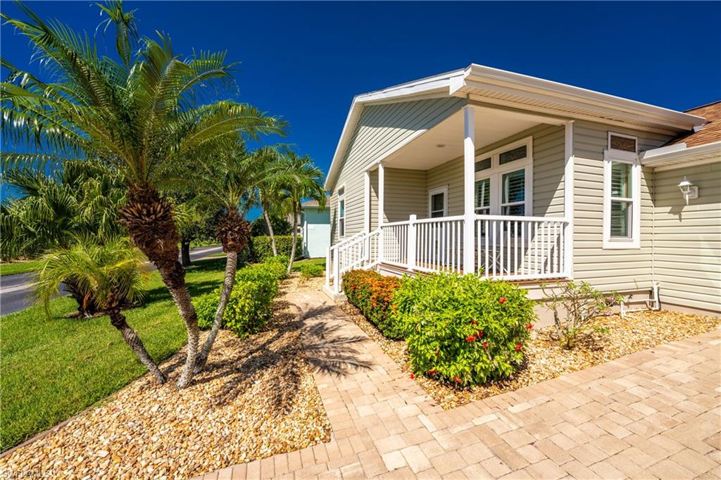 24819 Rio Villa Lakes Cir Property Photo 3