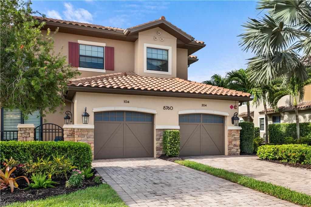 8760 Bellano Ct 104 Property Photo 23