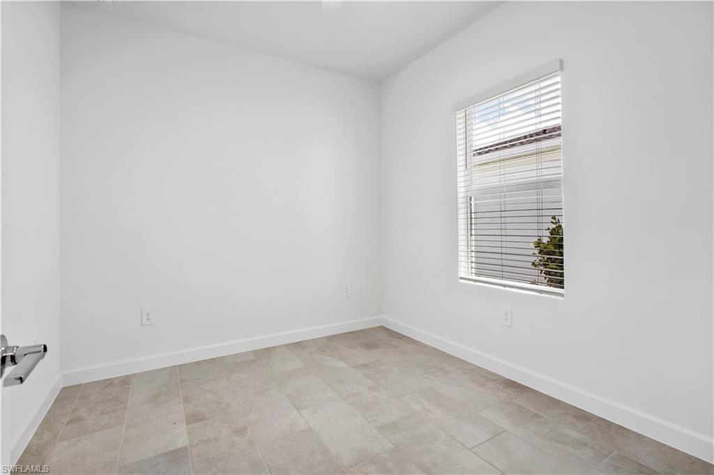 14735 Bluewater Rd Property Photo 6