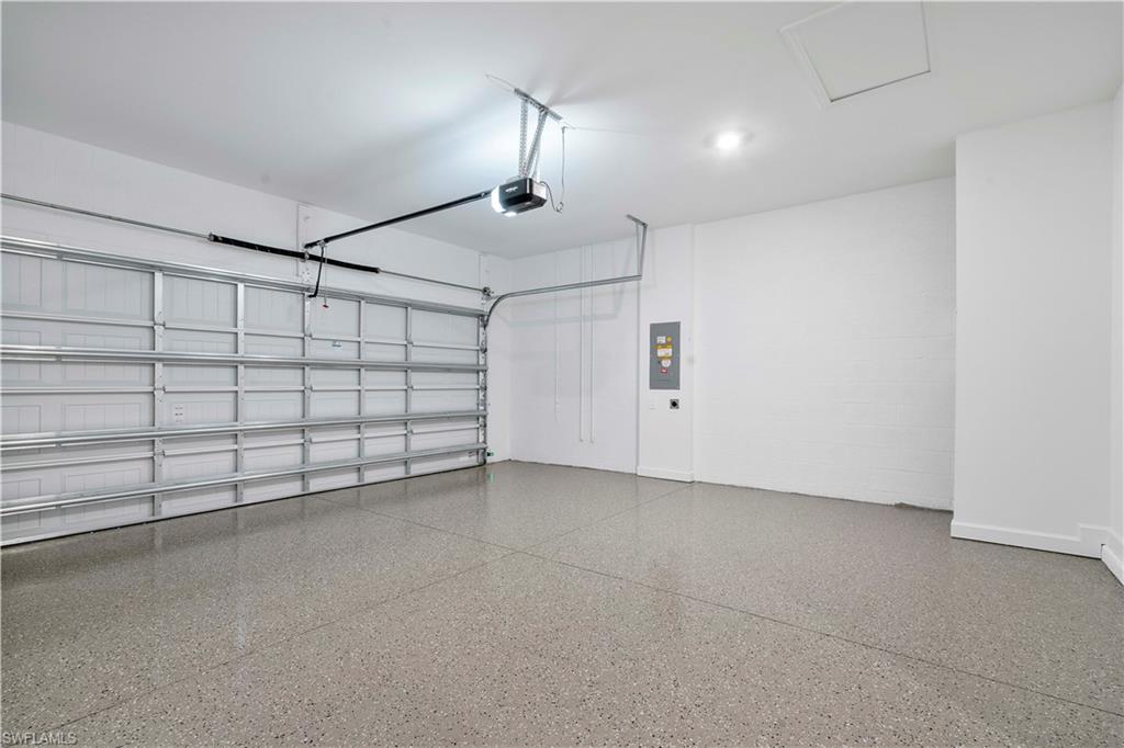 14735 Bluewater Rd Property Photo 9