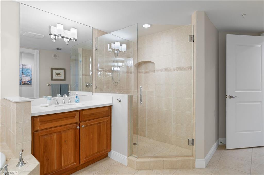6021 Silver King Blvd 703 Property Photo 24