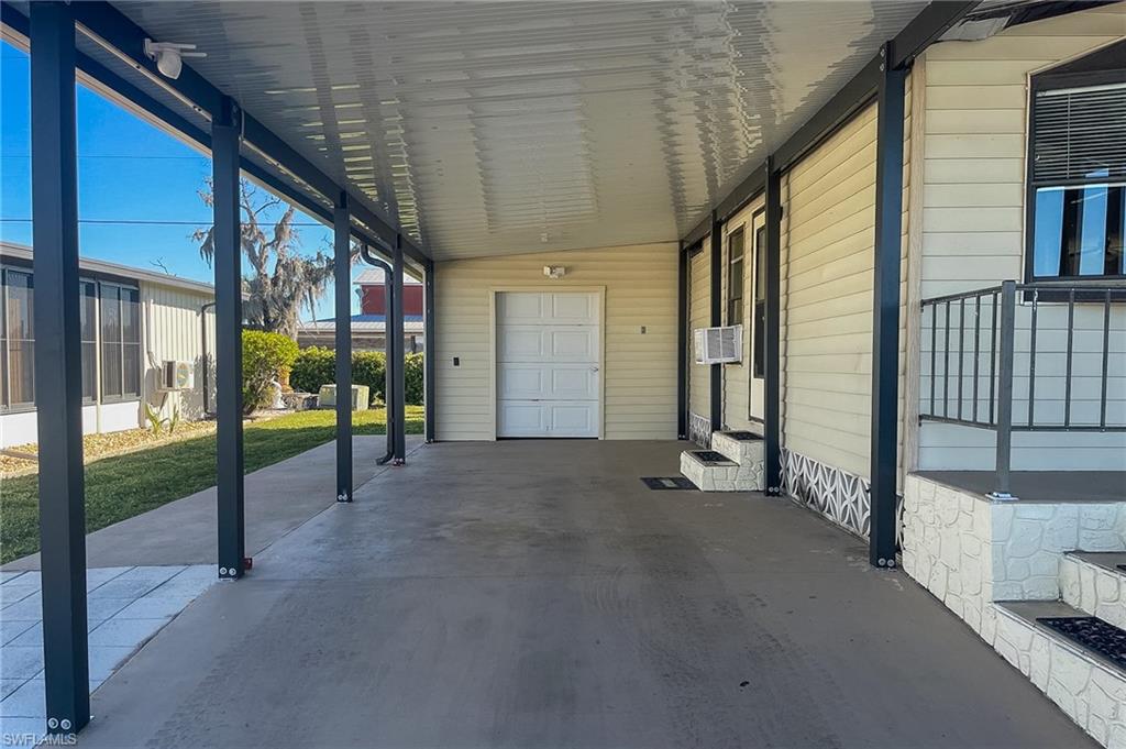 22 Ashe St Property Photo 9