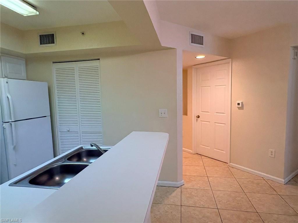 4121 Residence Dr 305 Property Photo 4