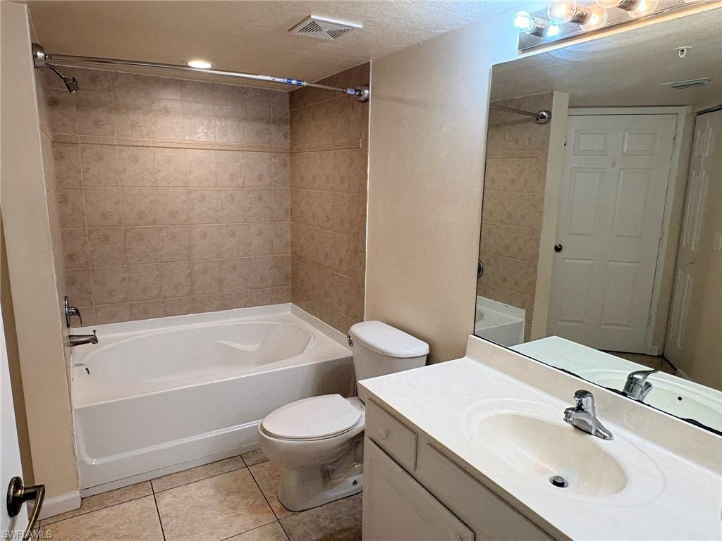 4121 Residence Dr 305 Property Photo 9