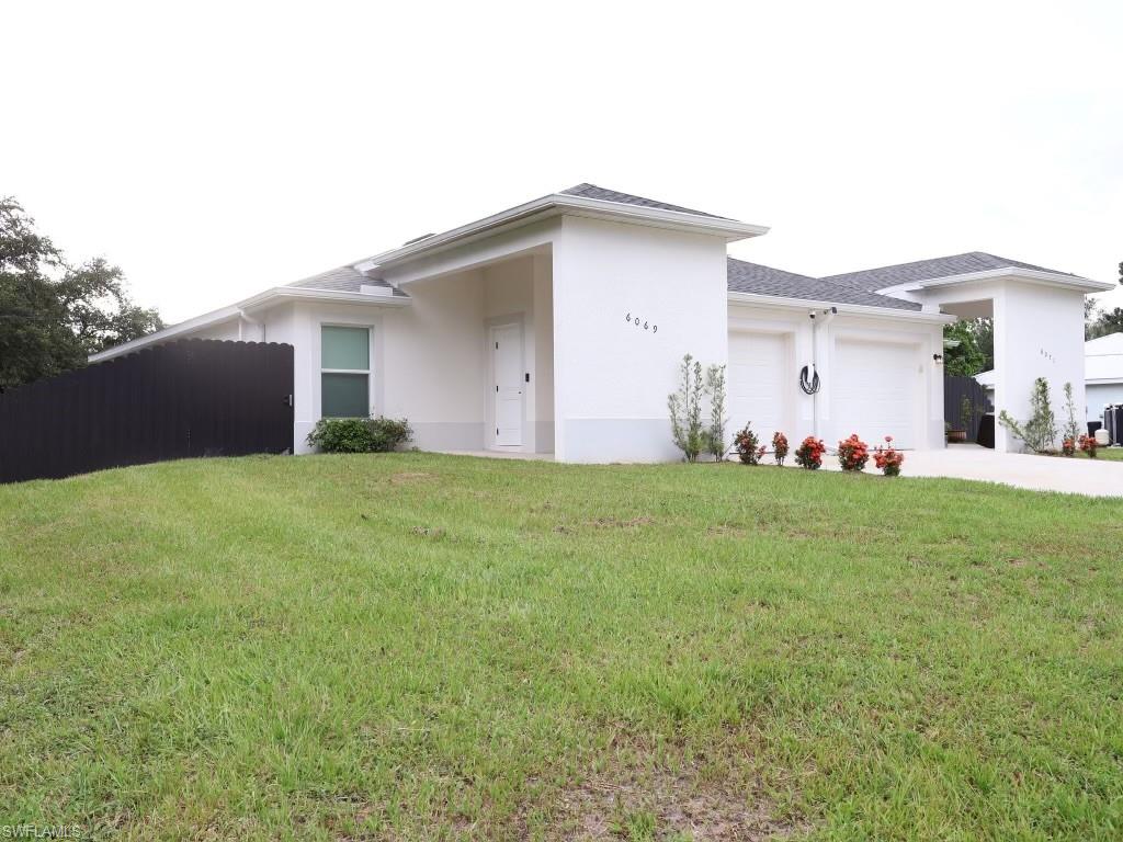 6069 Laurelwood Dr Property Photo 2