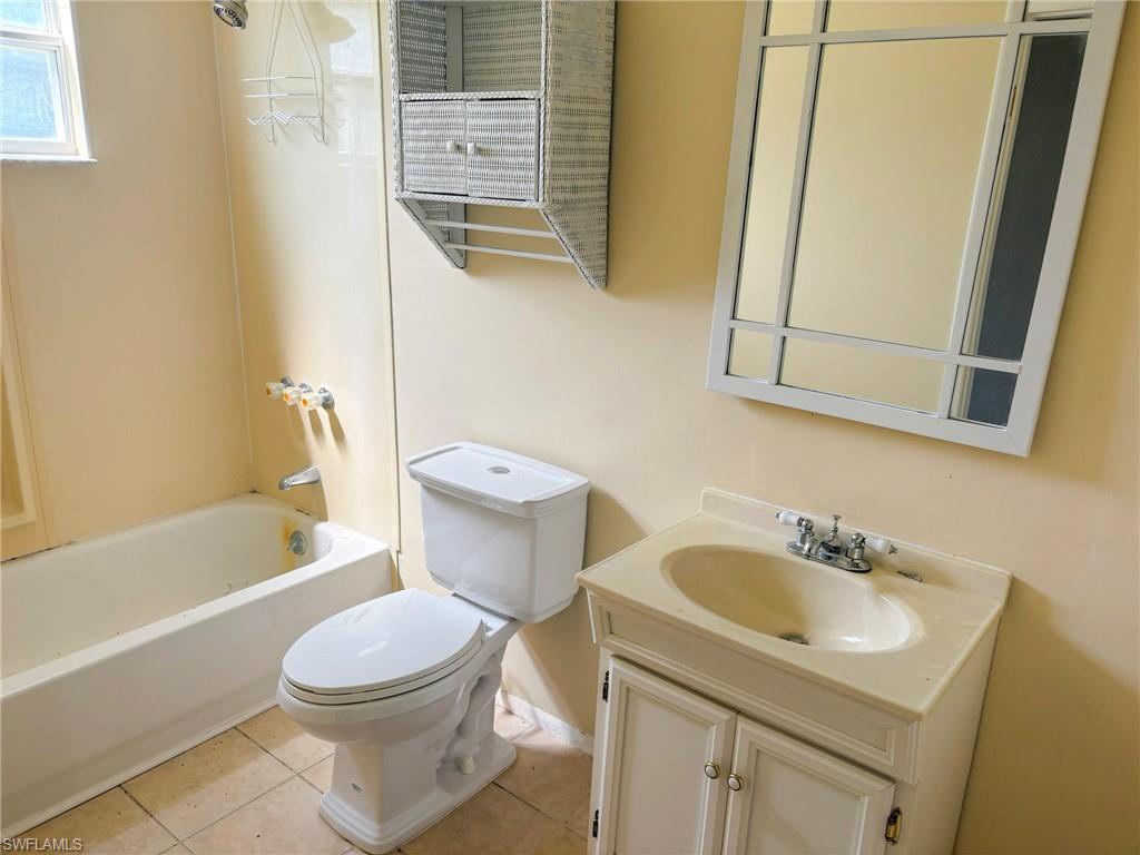 8168 Albatross Rd Property Photo 14