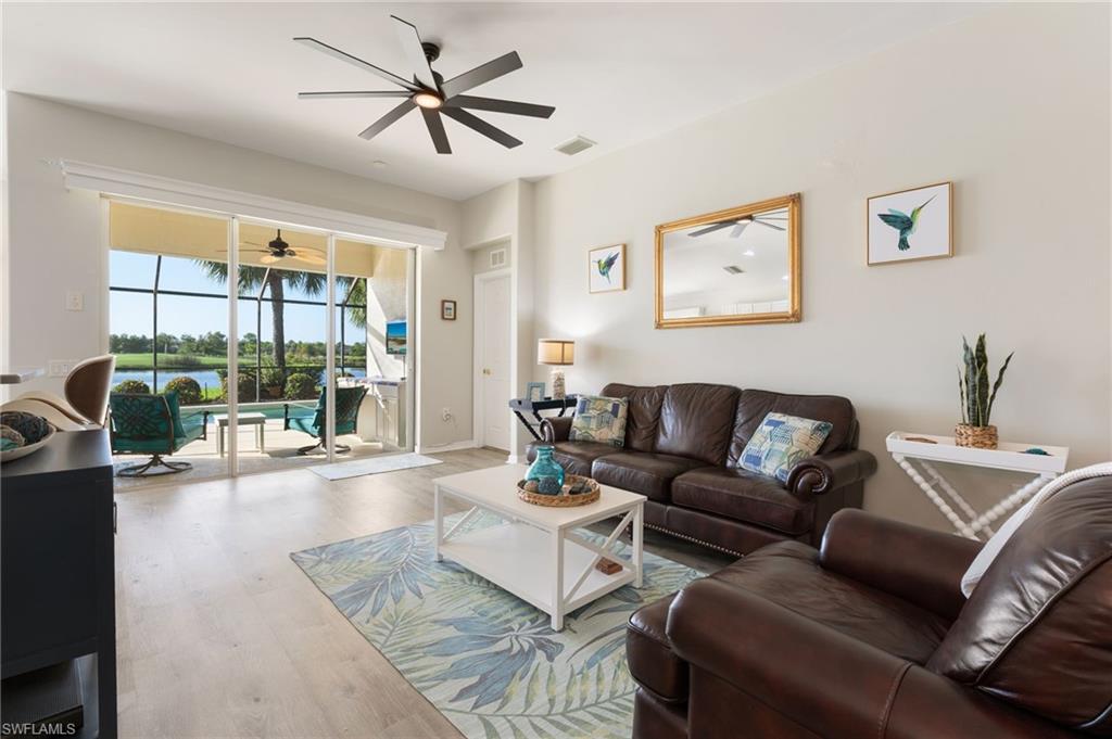 10083 Oakhurst Way Property Photo 6