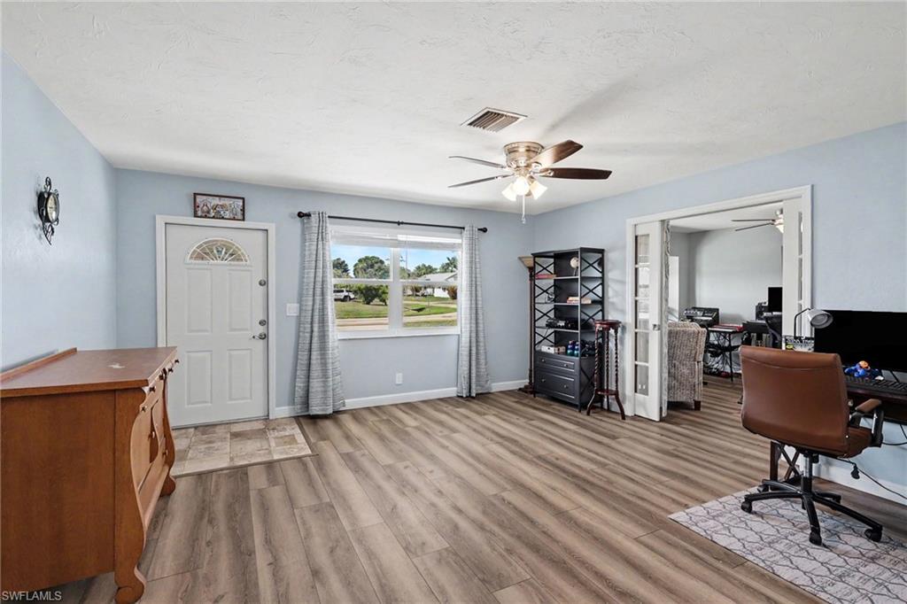 5411 Loyola Ln Property Photo 3
