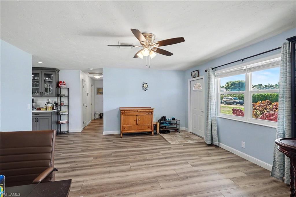 5411 Loyola Ln Property Photo 4