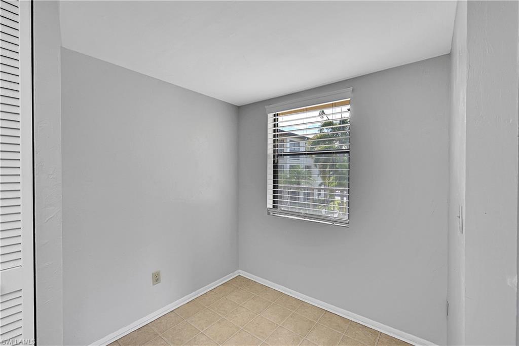 8474 Charter Club Cir 13 Property Photo 15