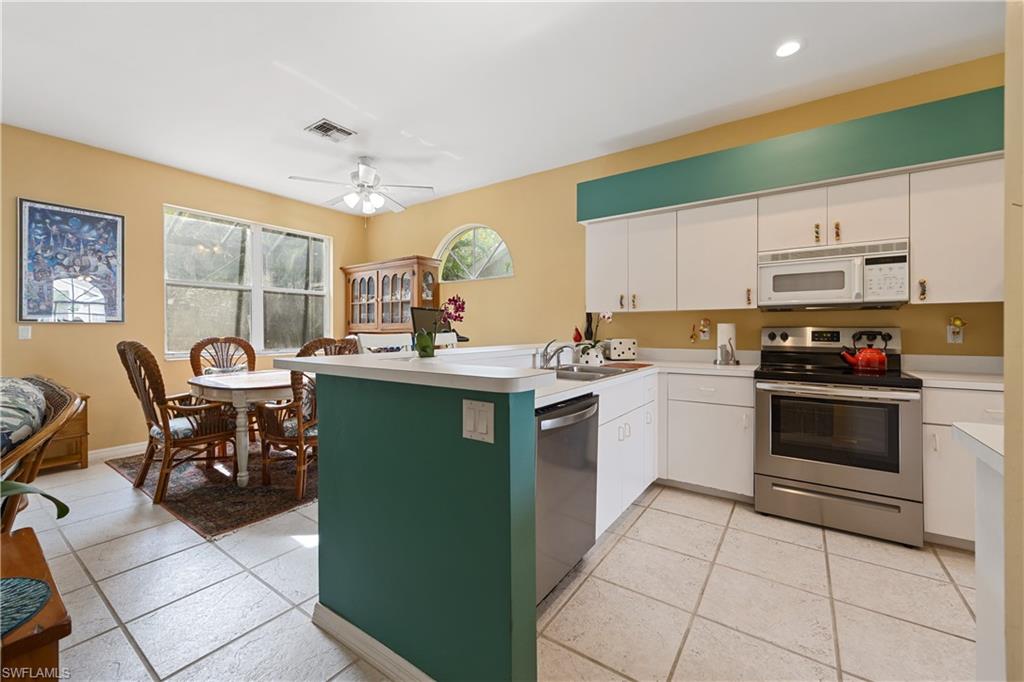 25060 Bay Cedar Dr Property Photo 11