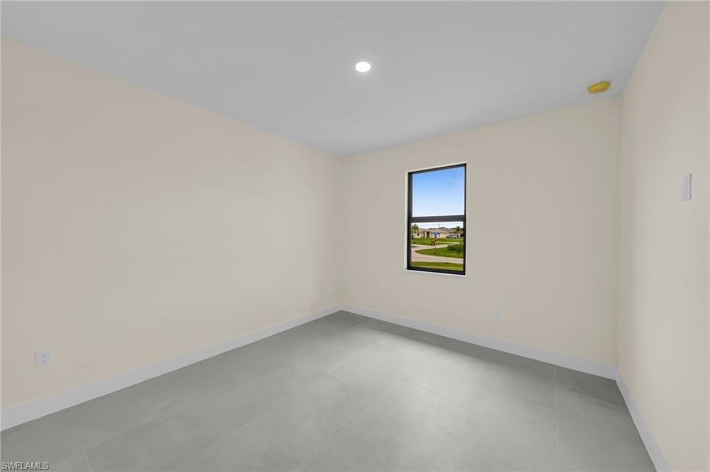 810 Carlfield Ave Property Photo 30
