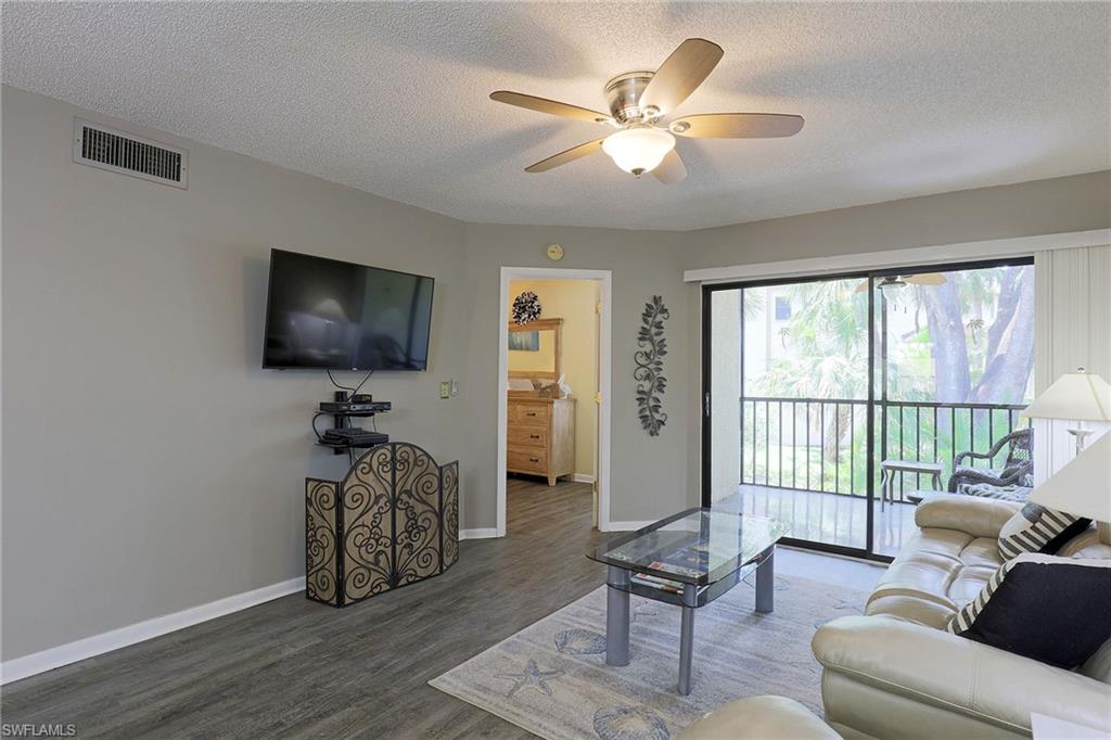 15178 Parkside Dr 103 Property Photo 5