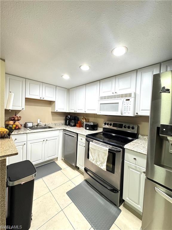 4906 Victoria Dr 108 Property Photo 3
