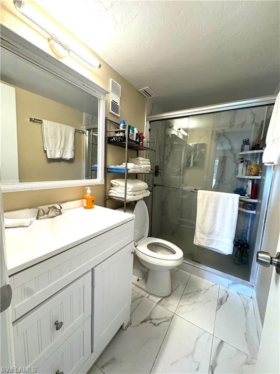 4906 Victoria Dr 108 Property Photo 11
