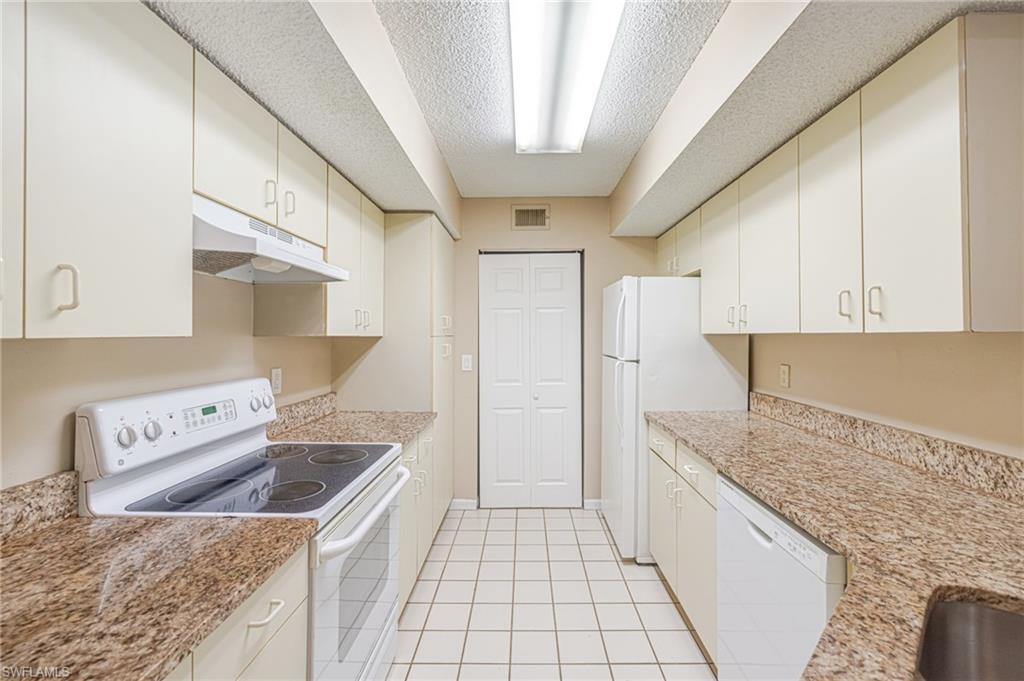 13515 Eagle Ridge Dr Property Photo 23