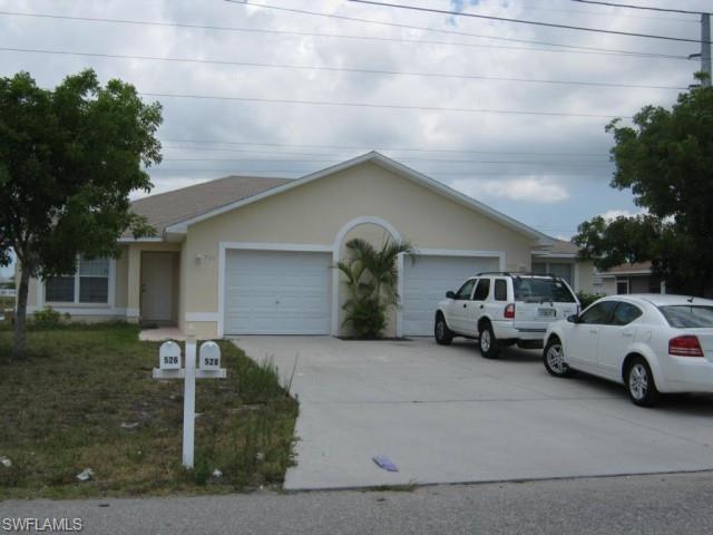 528 NE 24th PL Property Photo 1