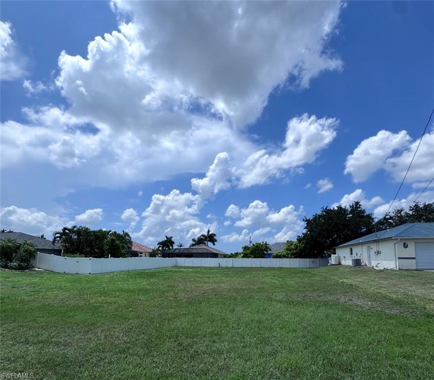 1810 SW 27th ST Property Photo 1