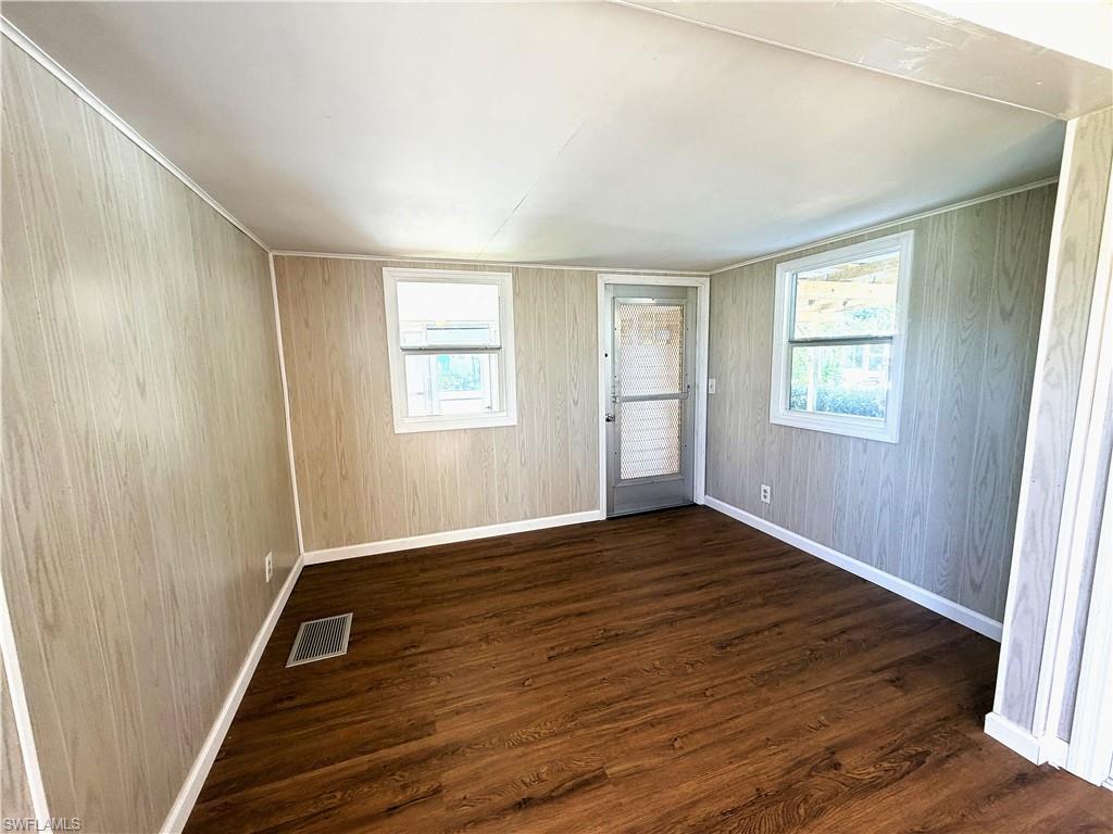 139 Gaslight Ave Property Photo 16