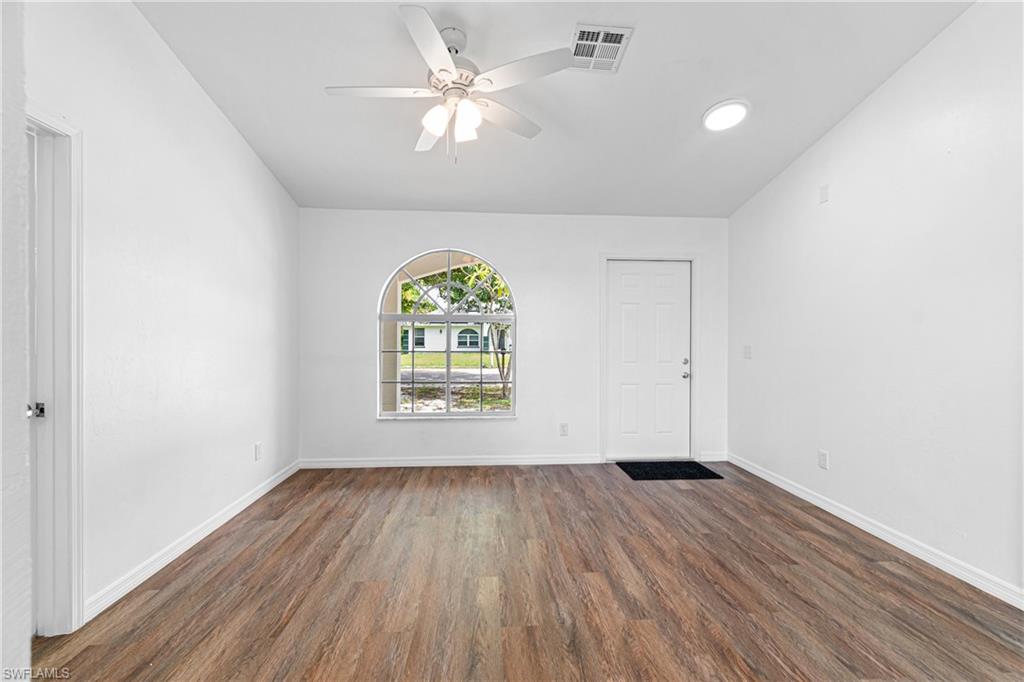 2816 Economy St Property Photo 2