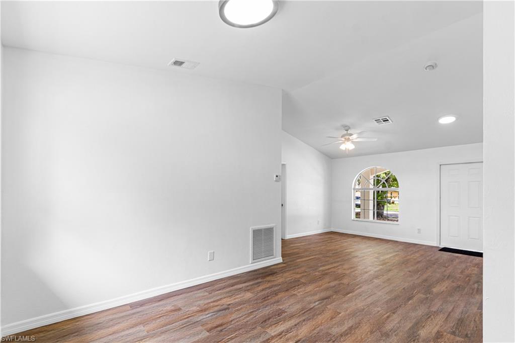 2816 Economy St Property Photo 7
