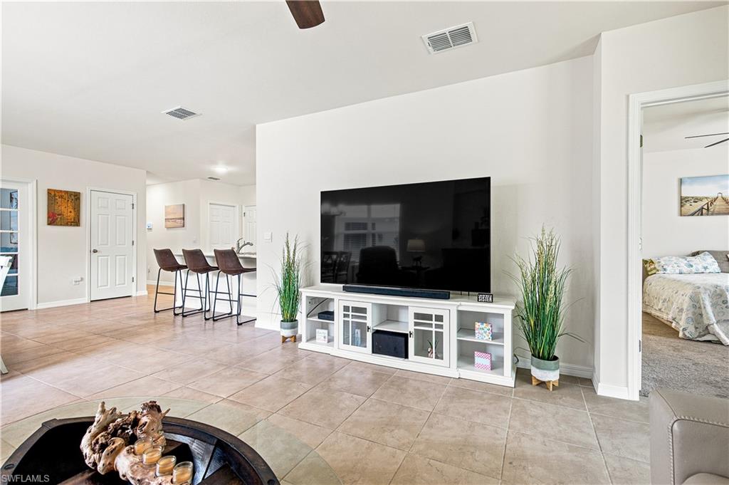 20587 Plumwood Loop Property Photo 4
