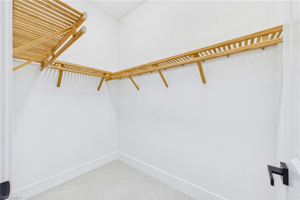 1817 Lagoon Ln Property Photo 32