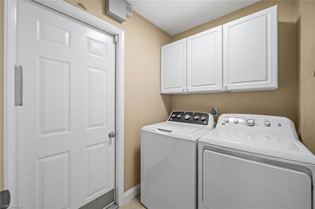 4165 Prestwick Ct Property Photo 37