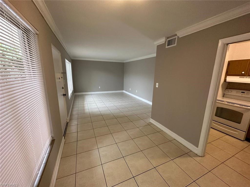 1830 Maravilla Ave 210 Property Photo 9