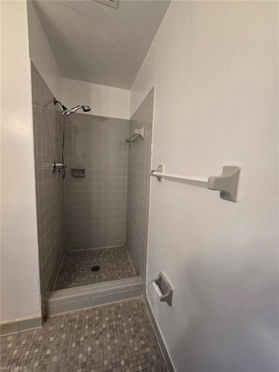 1830 Maravilla Ave 612 Property Photo 14